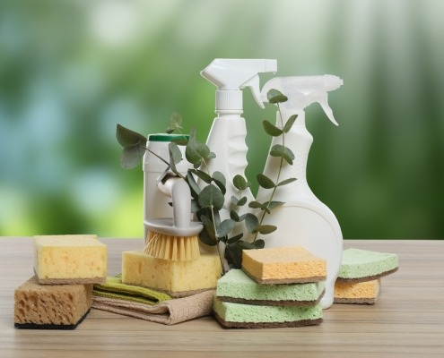 Eco-friendly,Cleaning,Products,On,Wooden,Table,Outdoors Αρχική